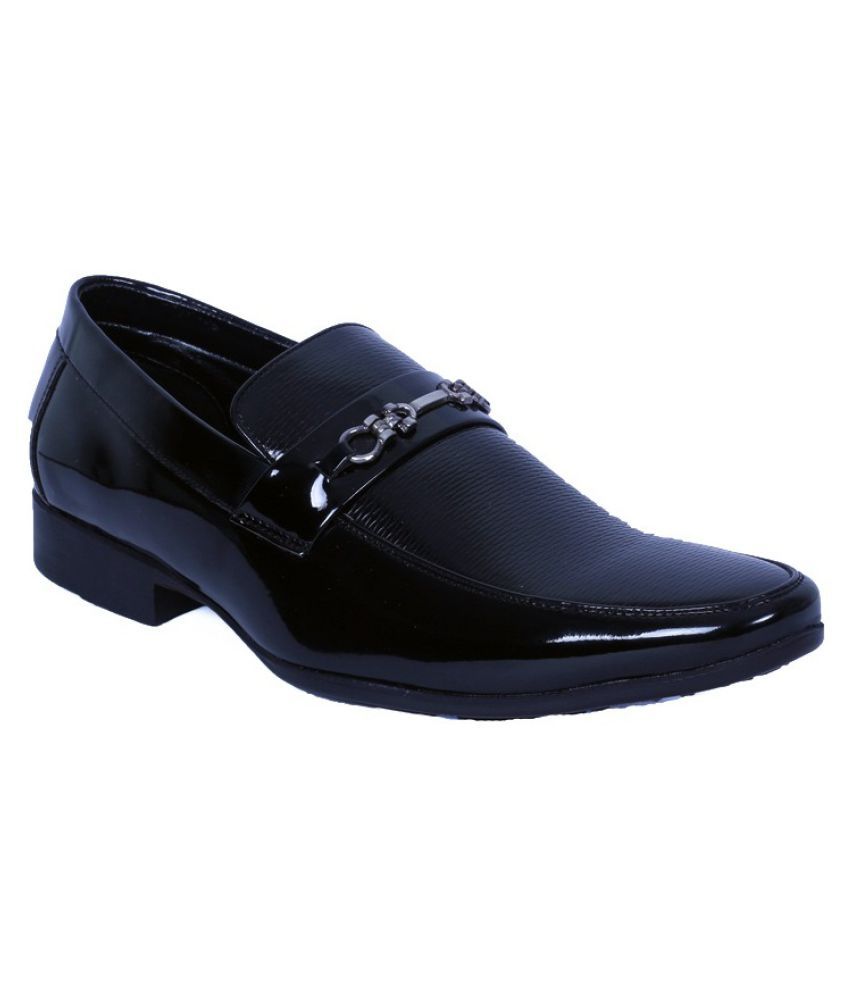 trendy leather boots for women