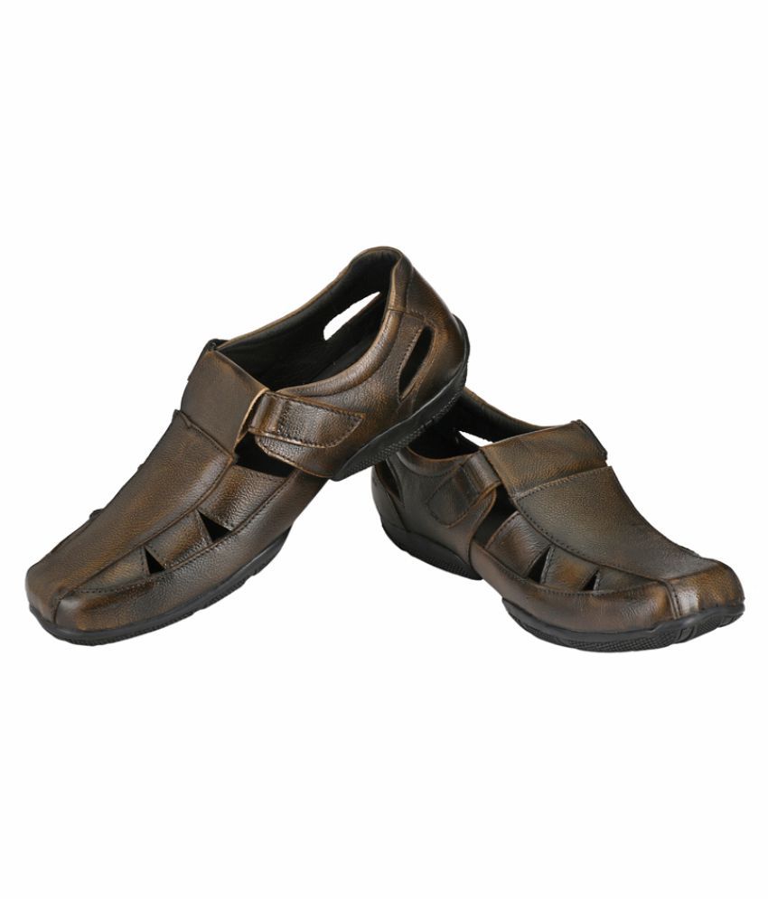 kingswalker sandals