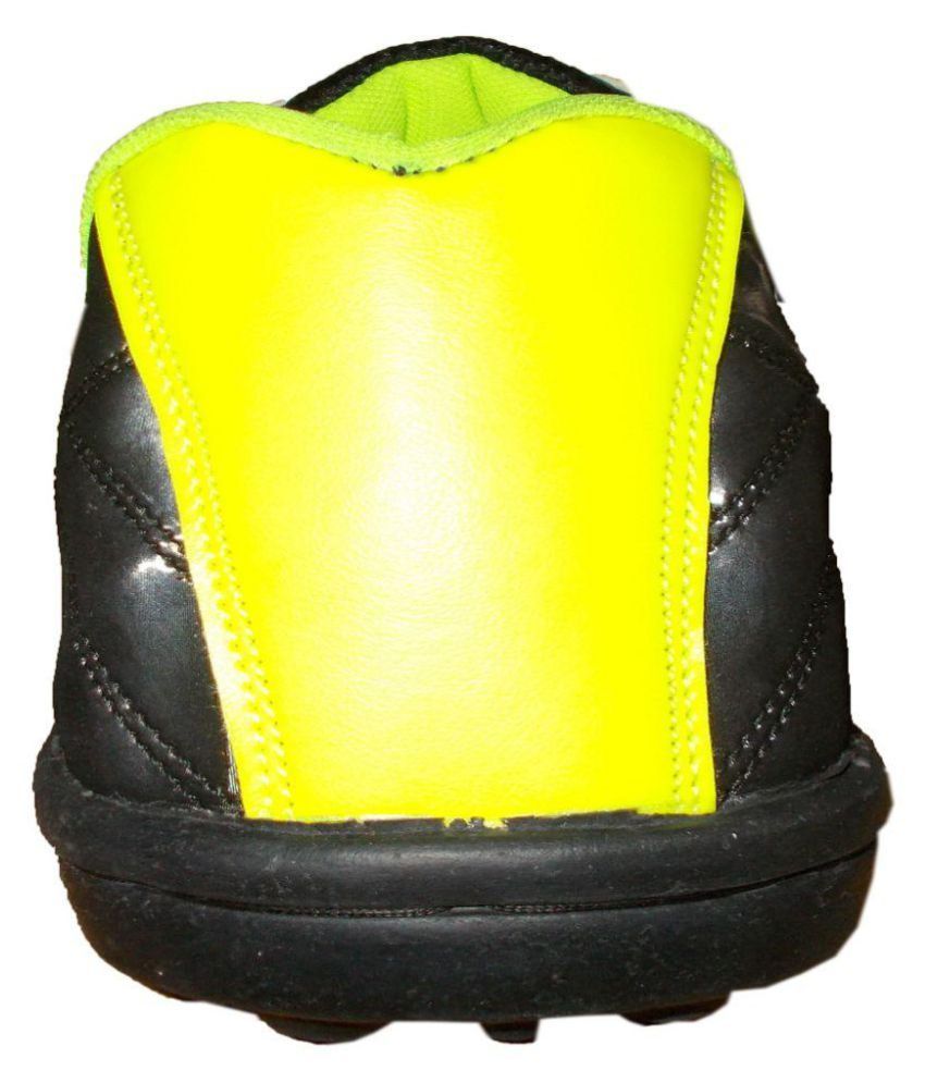 Port Striker Black Cricket Shoes Buy Port Striker Black Cricket Shoes
