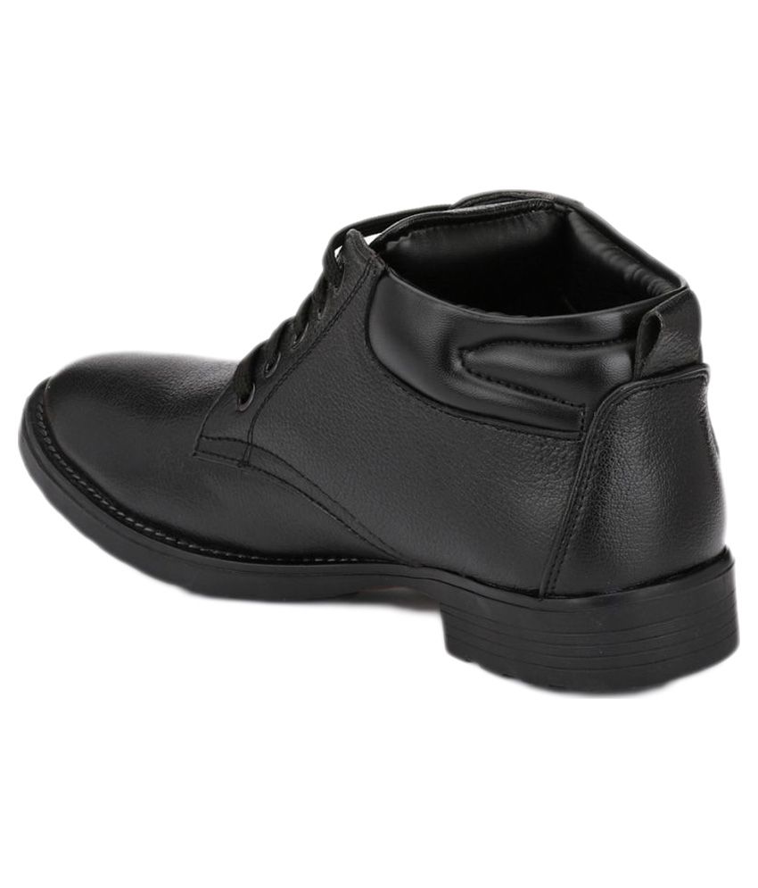 mactree black boots