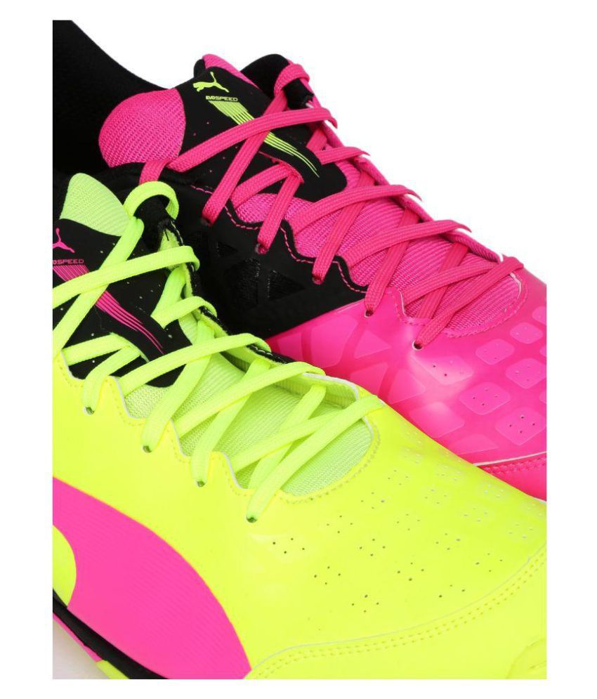puma pink fluorescent green cricket shoes