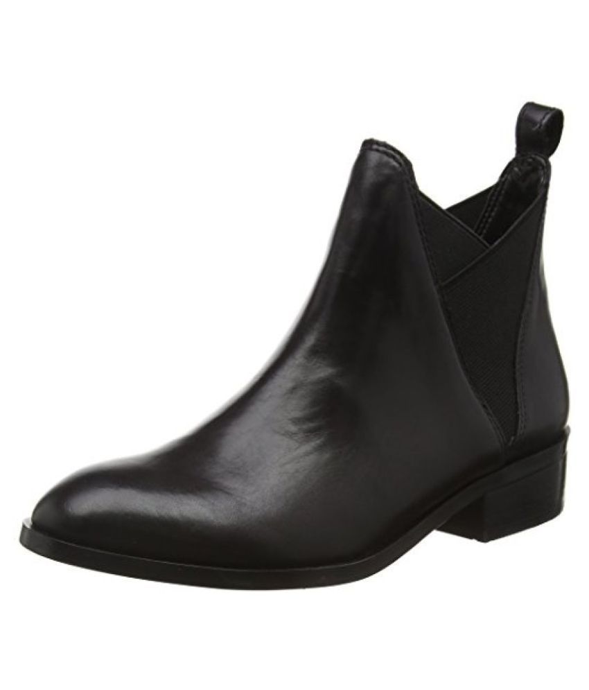 leather boots for womens online india