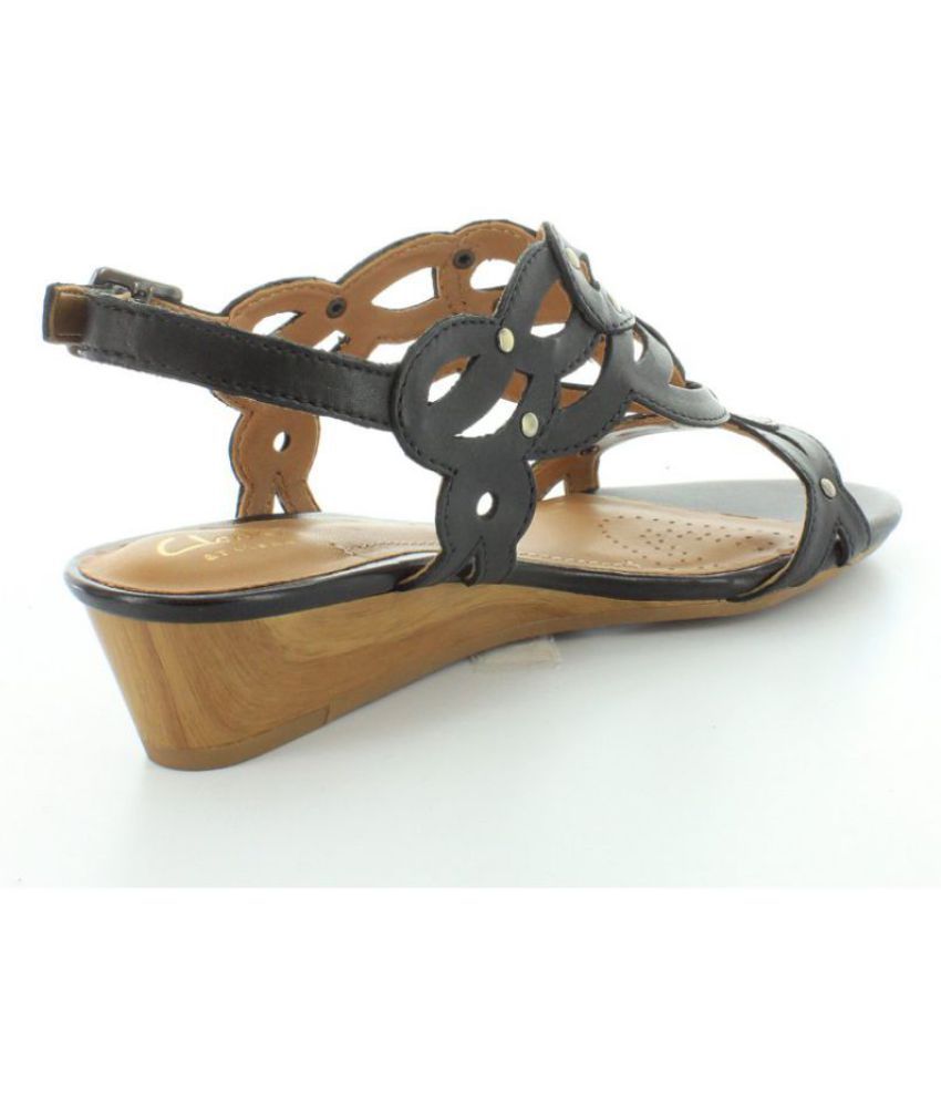 clarks artisan women's playful tunes wedge sandals