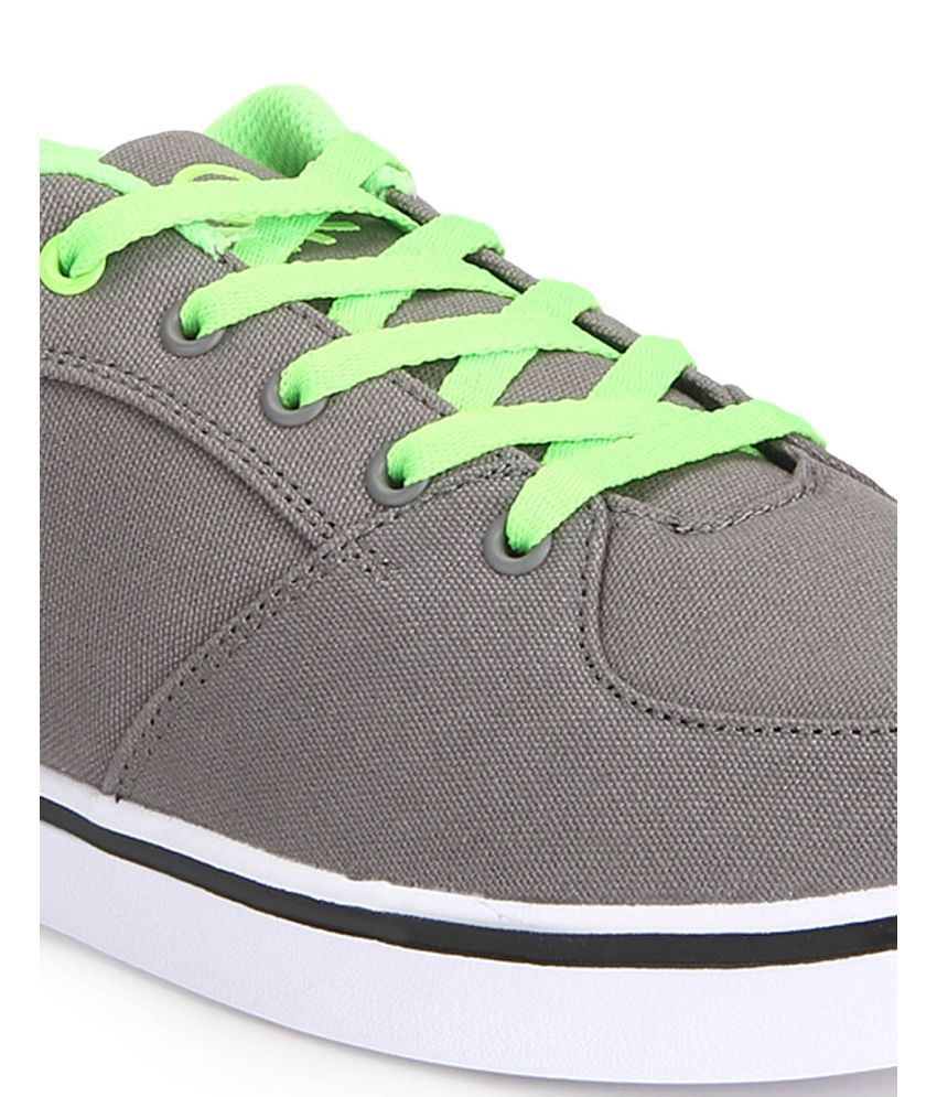 benetton flat shoes