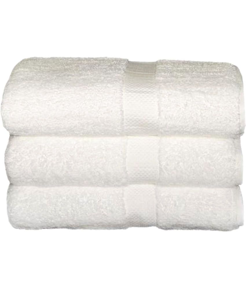     			RBK - White Cotton Solid Bath Towel (Pack of 3)