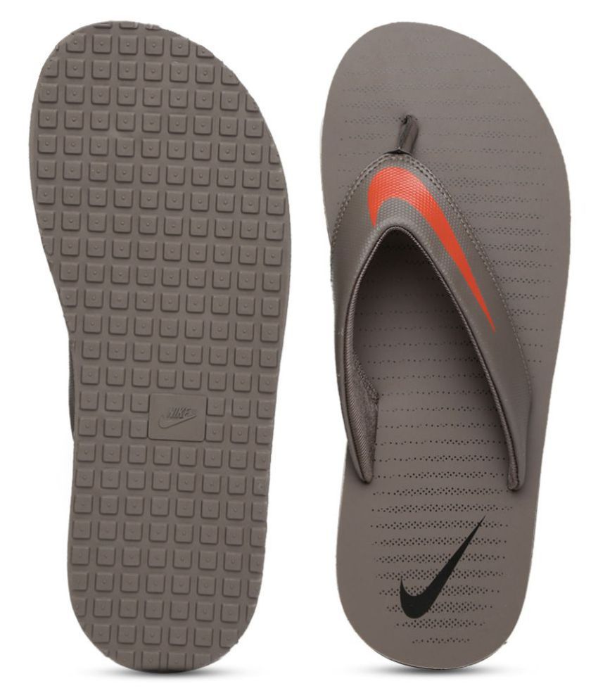 nike flip flops offer