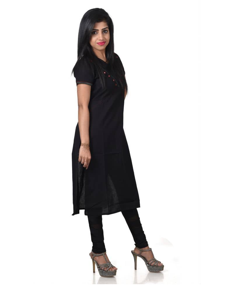 what does a skater dress look like