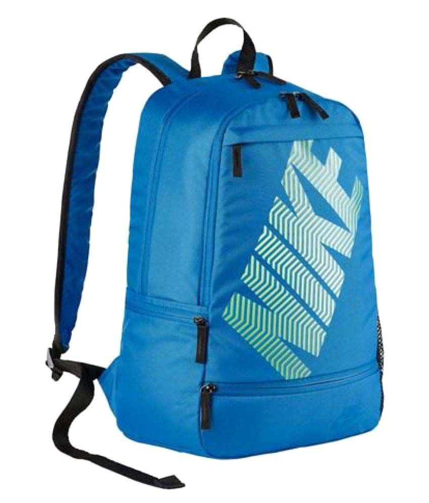 nike backpacks snapdeal