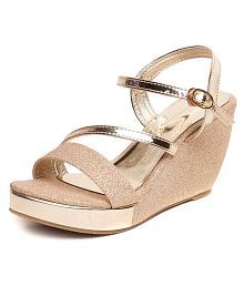 snapdeal women's footwear offers