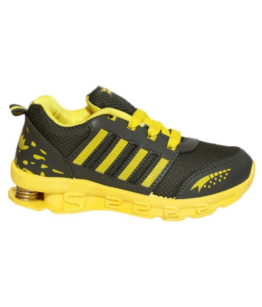 xpert sports shoes price