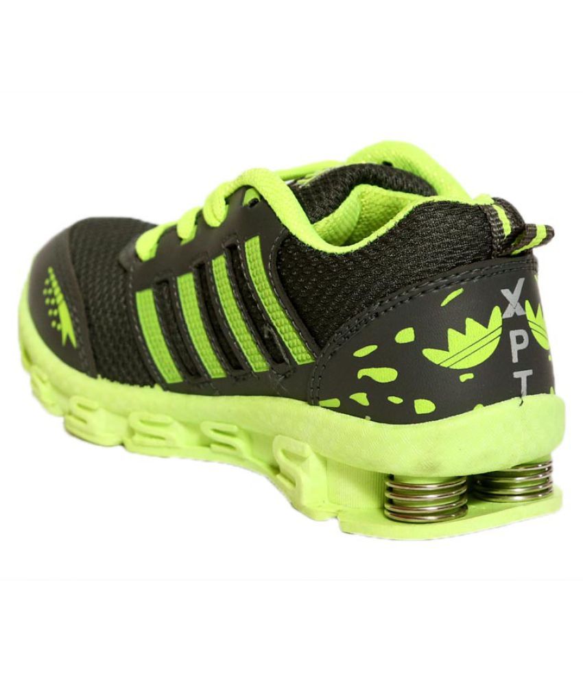 junior sports shoes