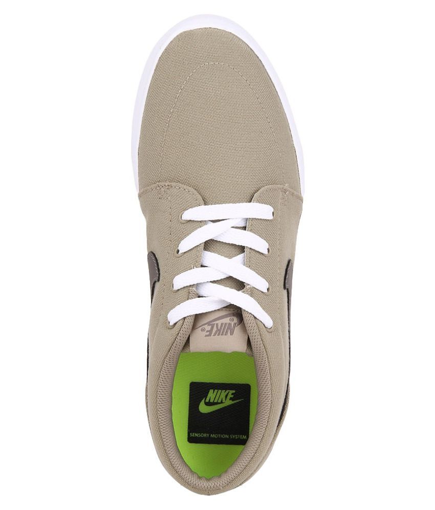 nike beige shoes mens