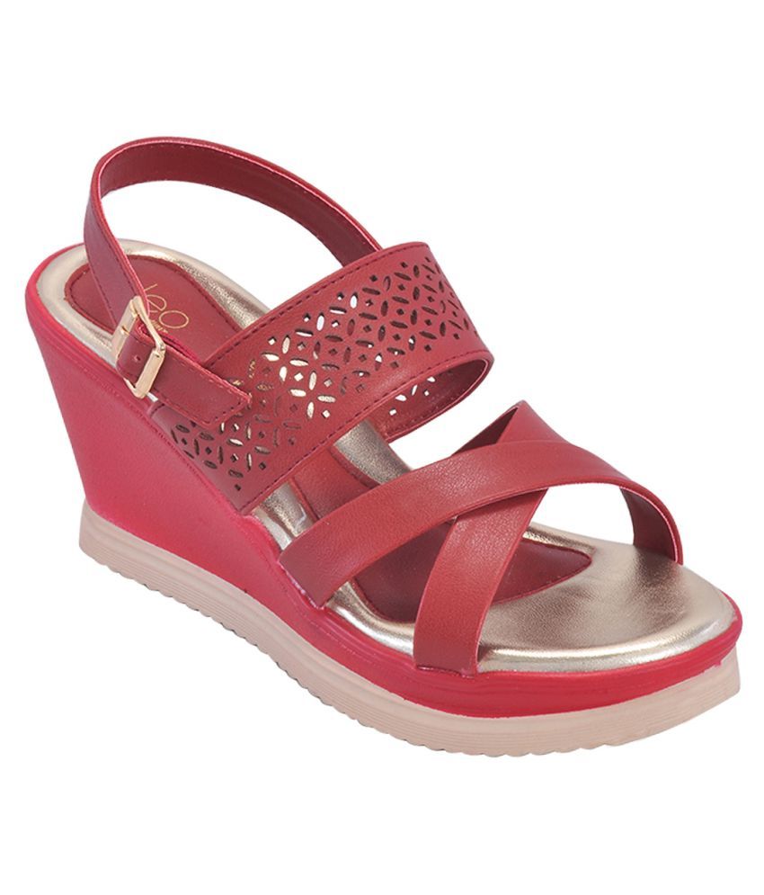 KHADIM Maroon Wedges Heels Price in India- Buy KHADIM Maroon Wedges ...