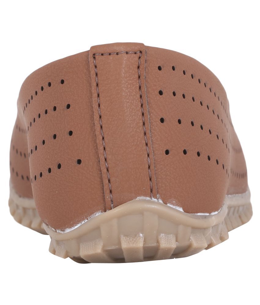 tan leather ballerinas