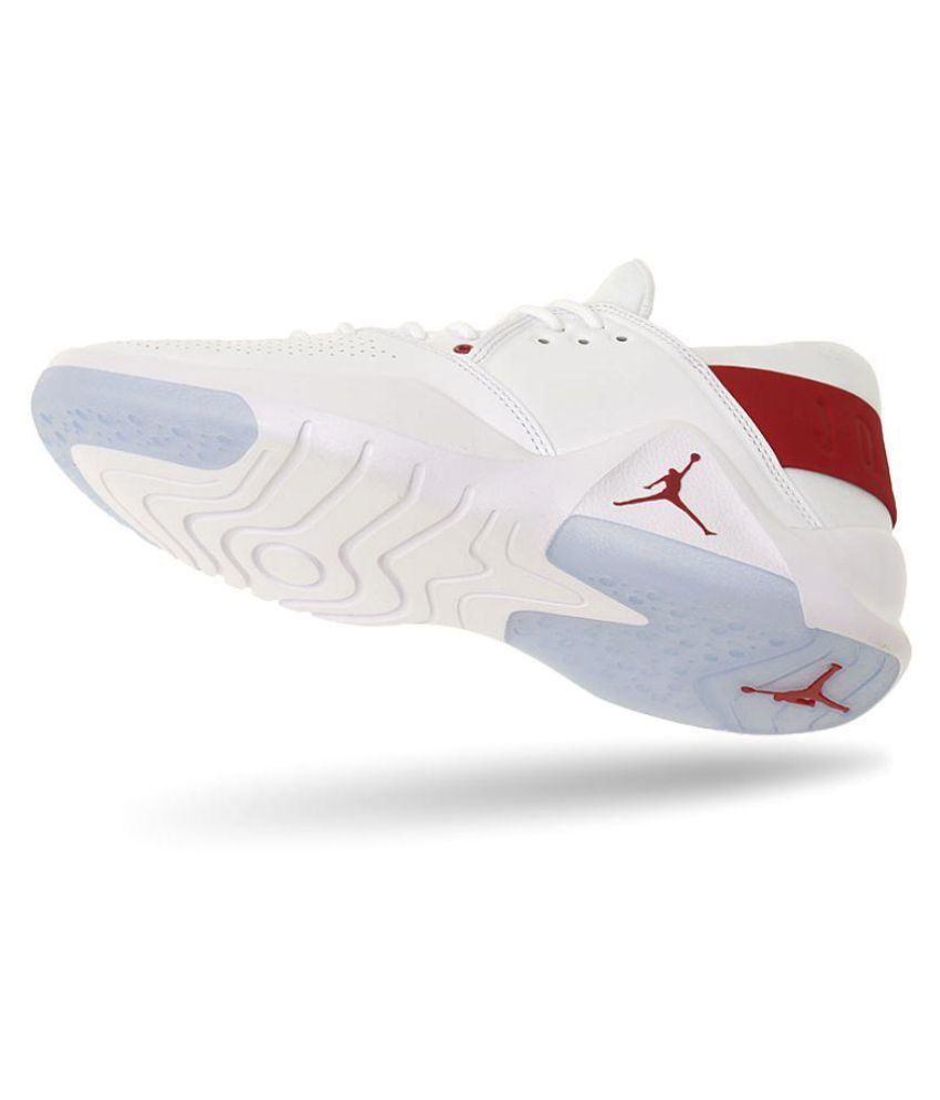 michael jordan white basketball shoes