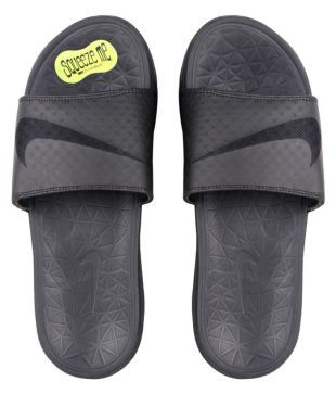 nike squeeze flip flops