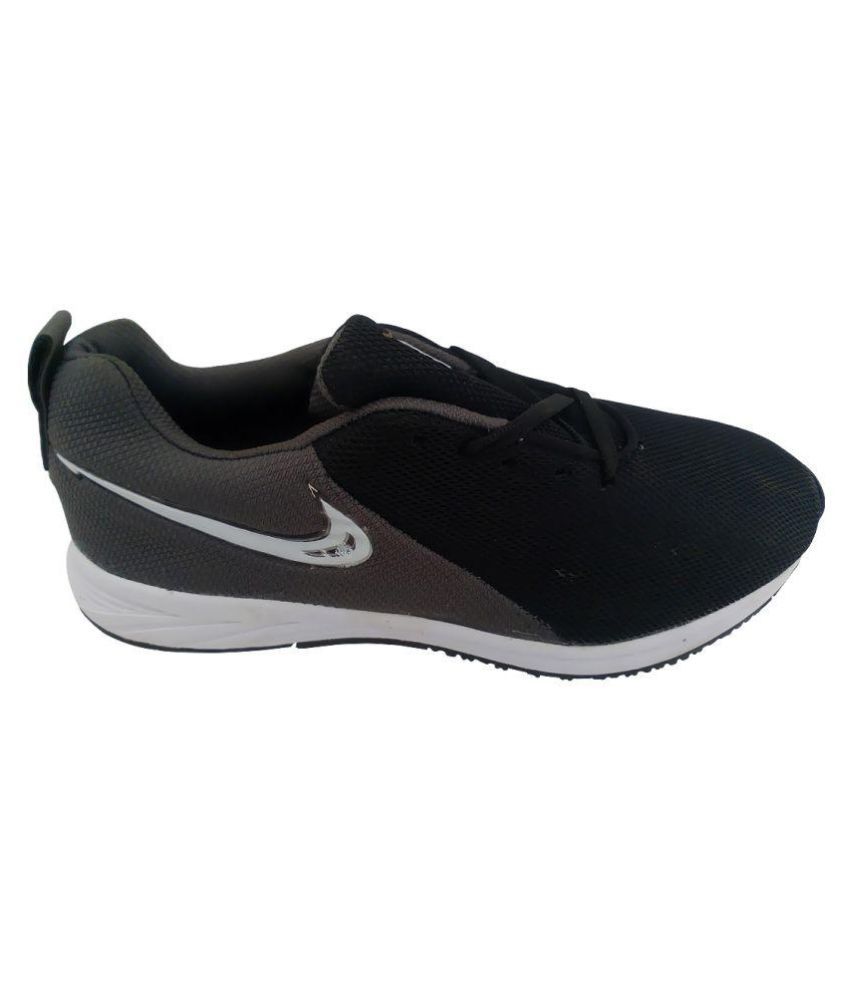 saga sports shoes