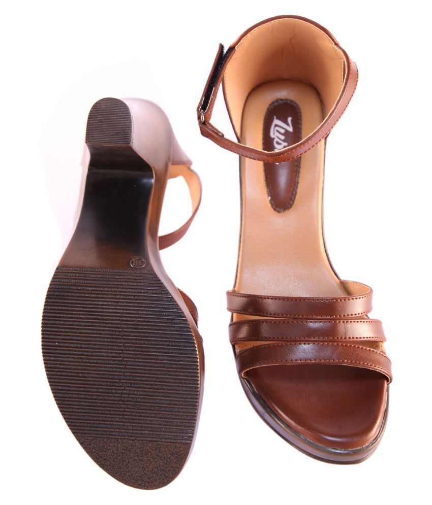 LUSH Brown Kitten Heels Price in India- Buy LUSH Brown Kitten Heels