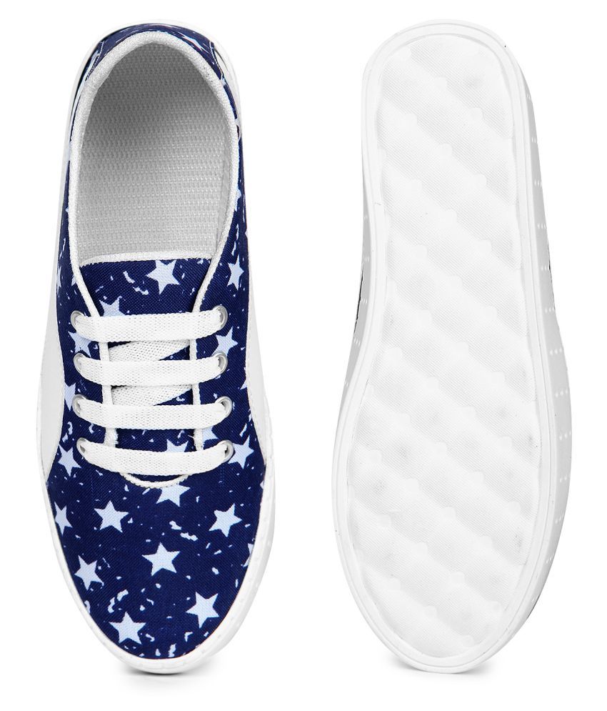 blue toe shoes