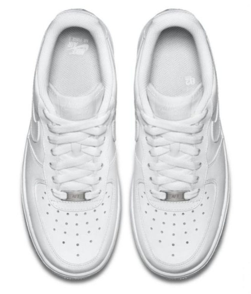 nike white shoes snapdeal