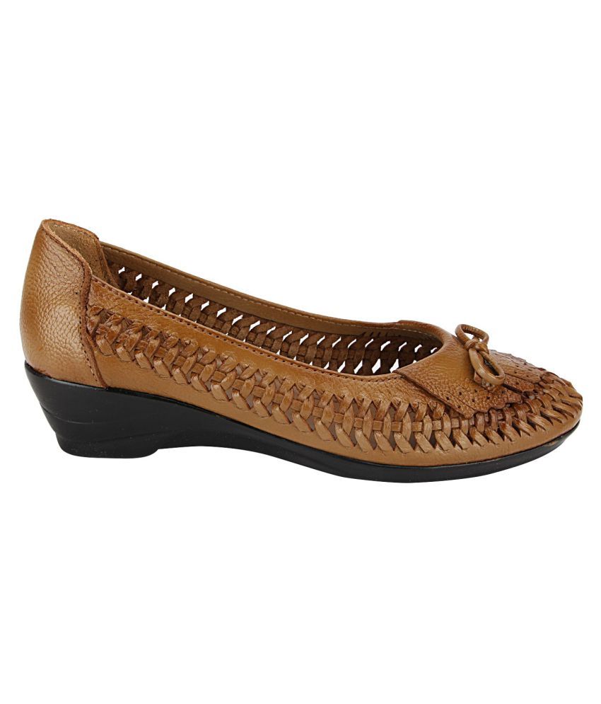 tan ballerina shoes