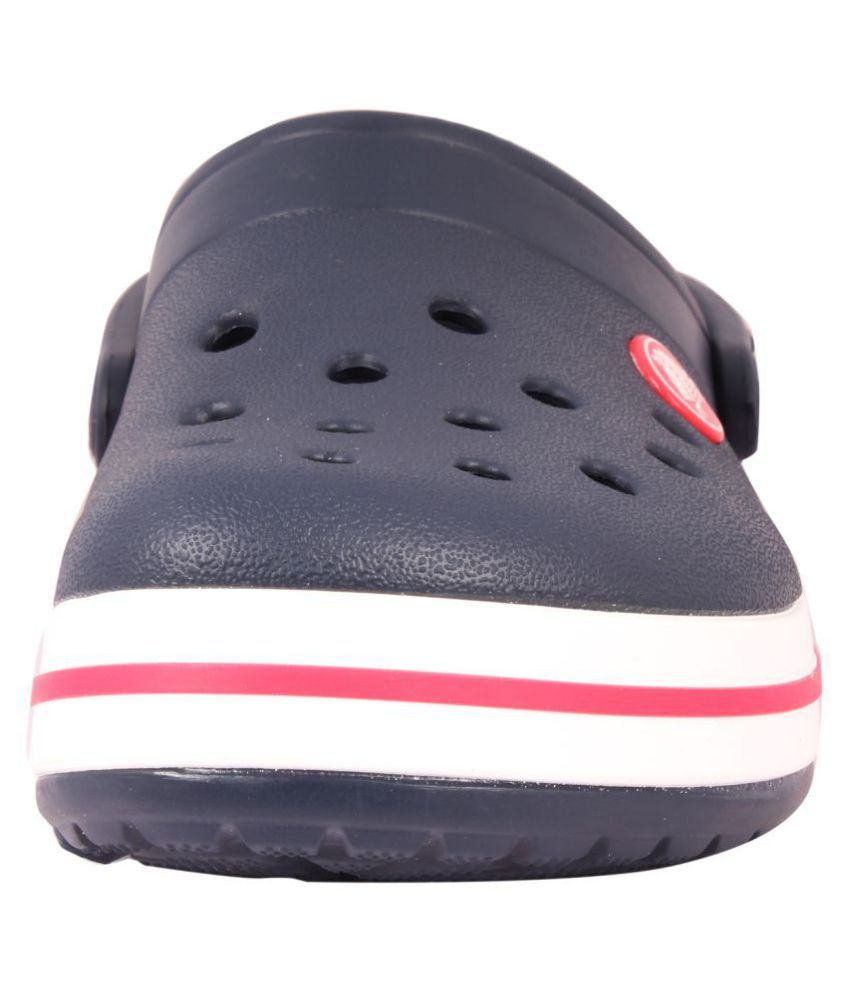 crocs navy blue clogs