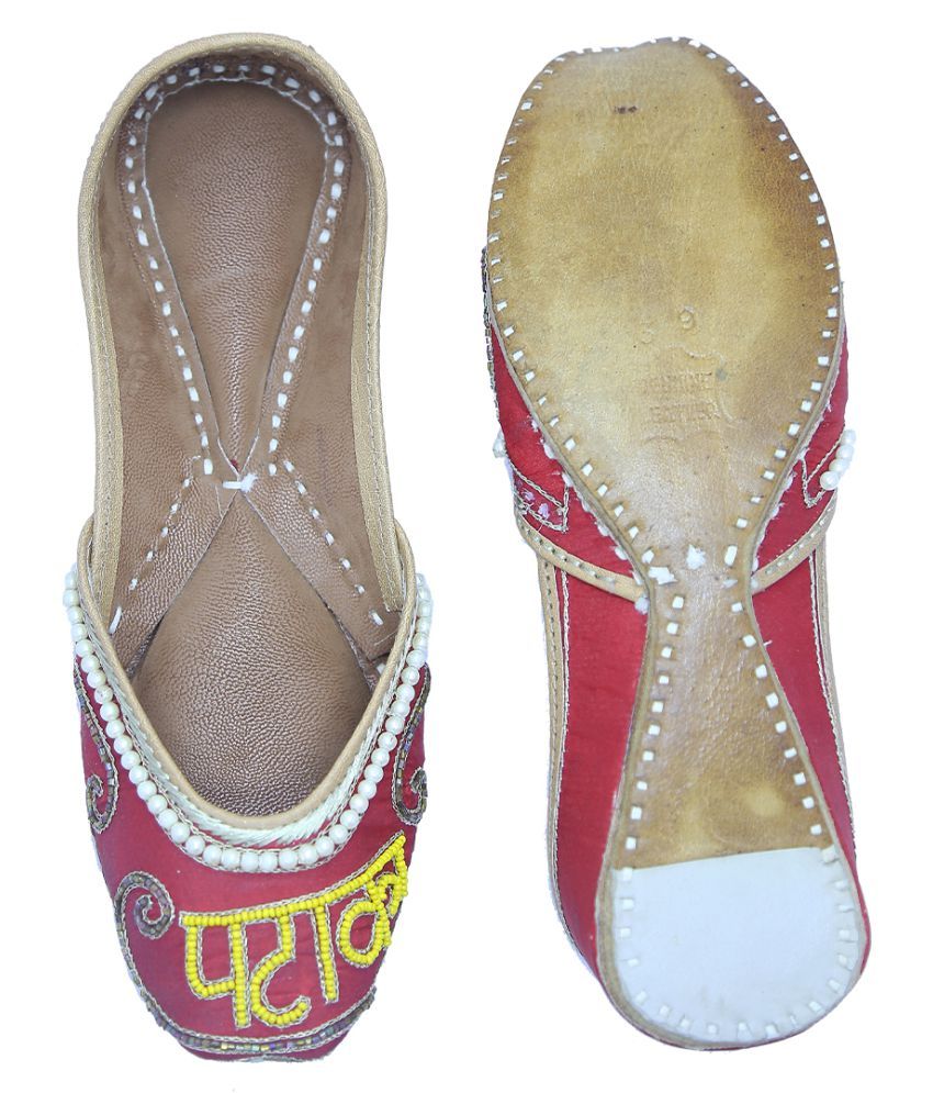 ethnic footwear for women's
