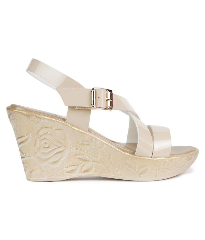 Beauty Queen Cream Wedges Heels Price in India Buy Beauty Queen Cream