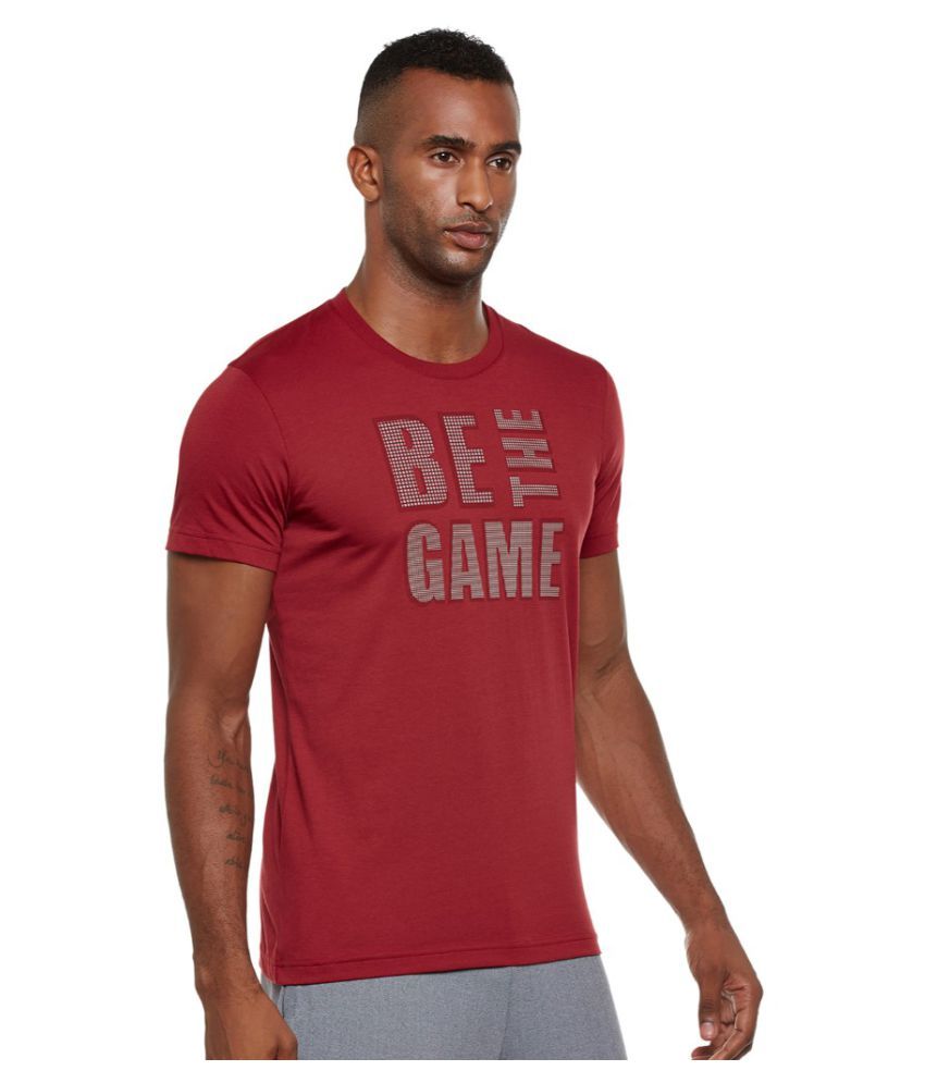 maroon tee