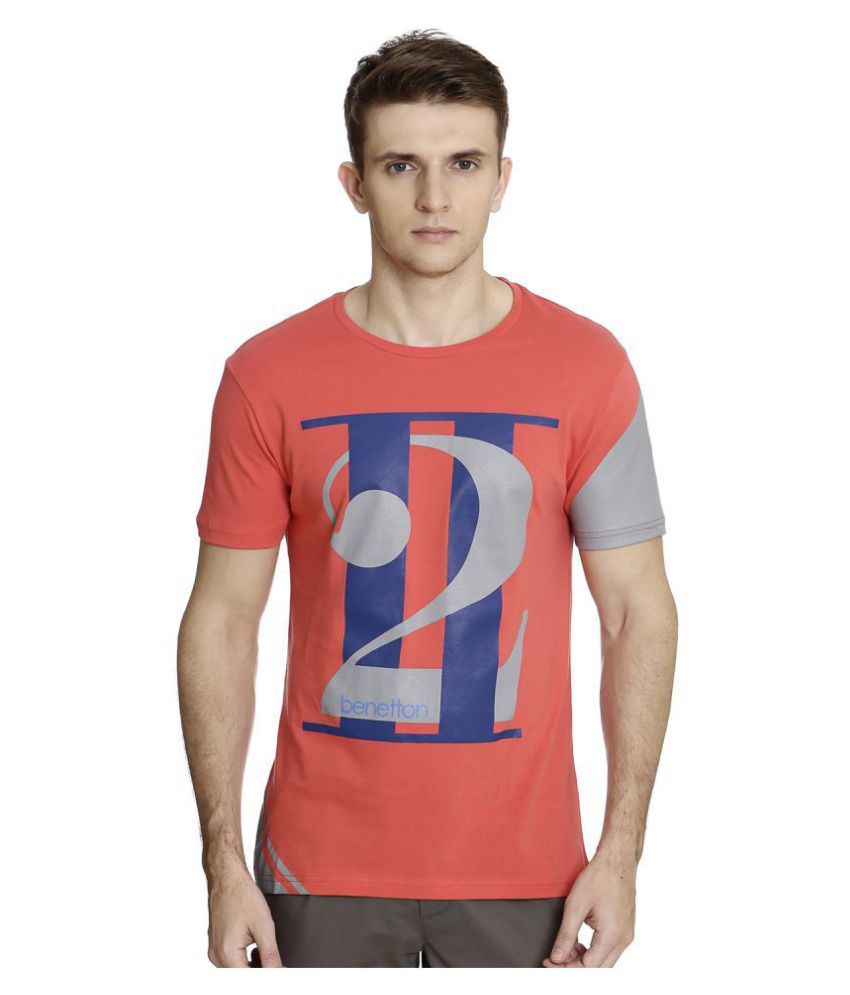 benetton red t shirt