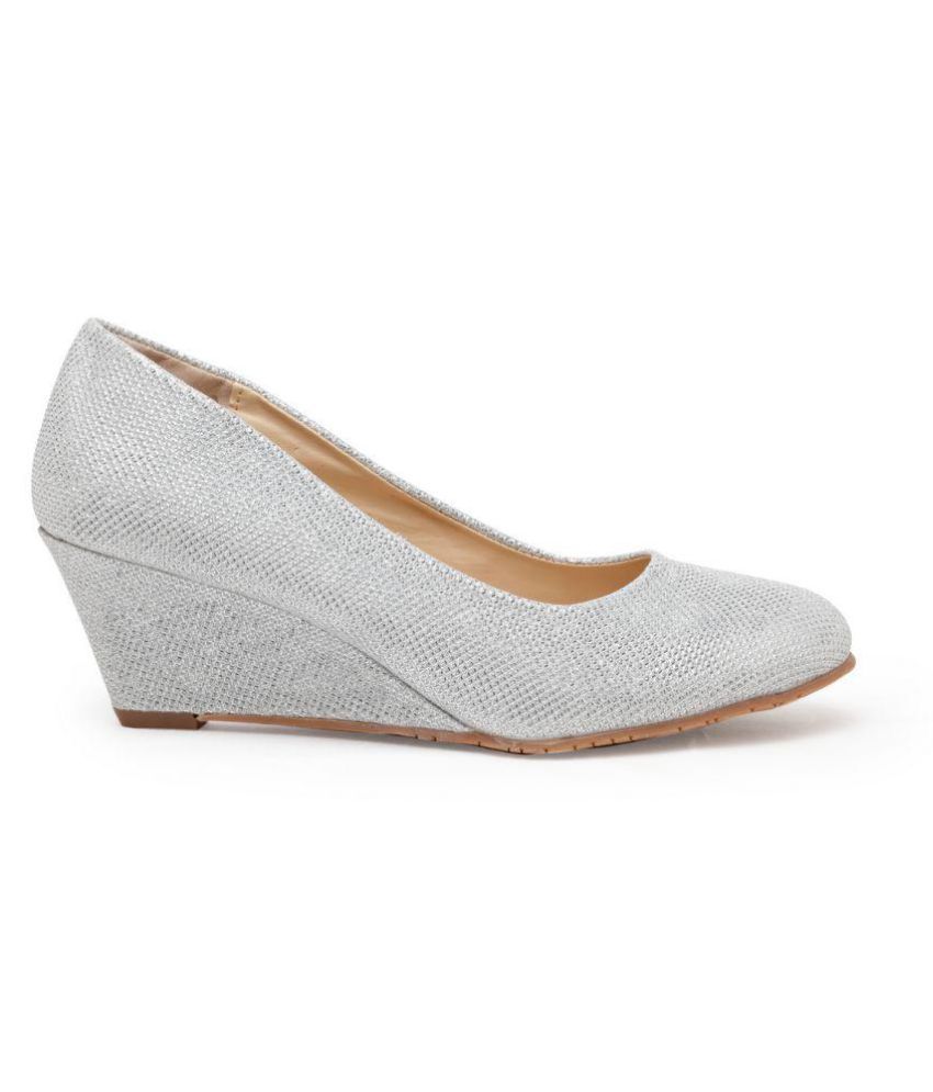 silver flat wedges