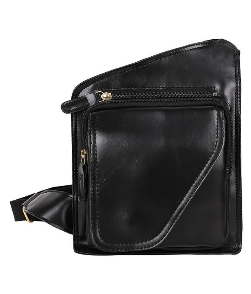 women's wheel small sling bag in black