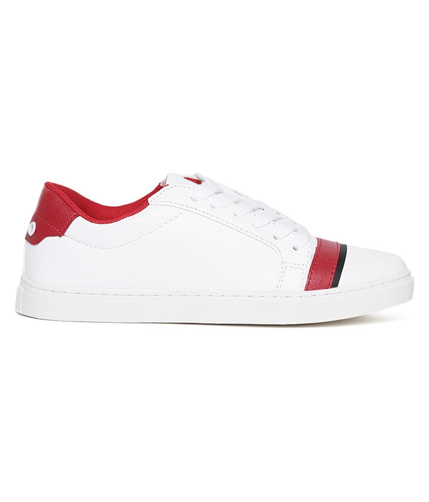 benetton white sneakers