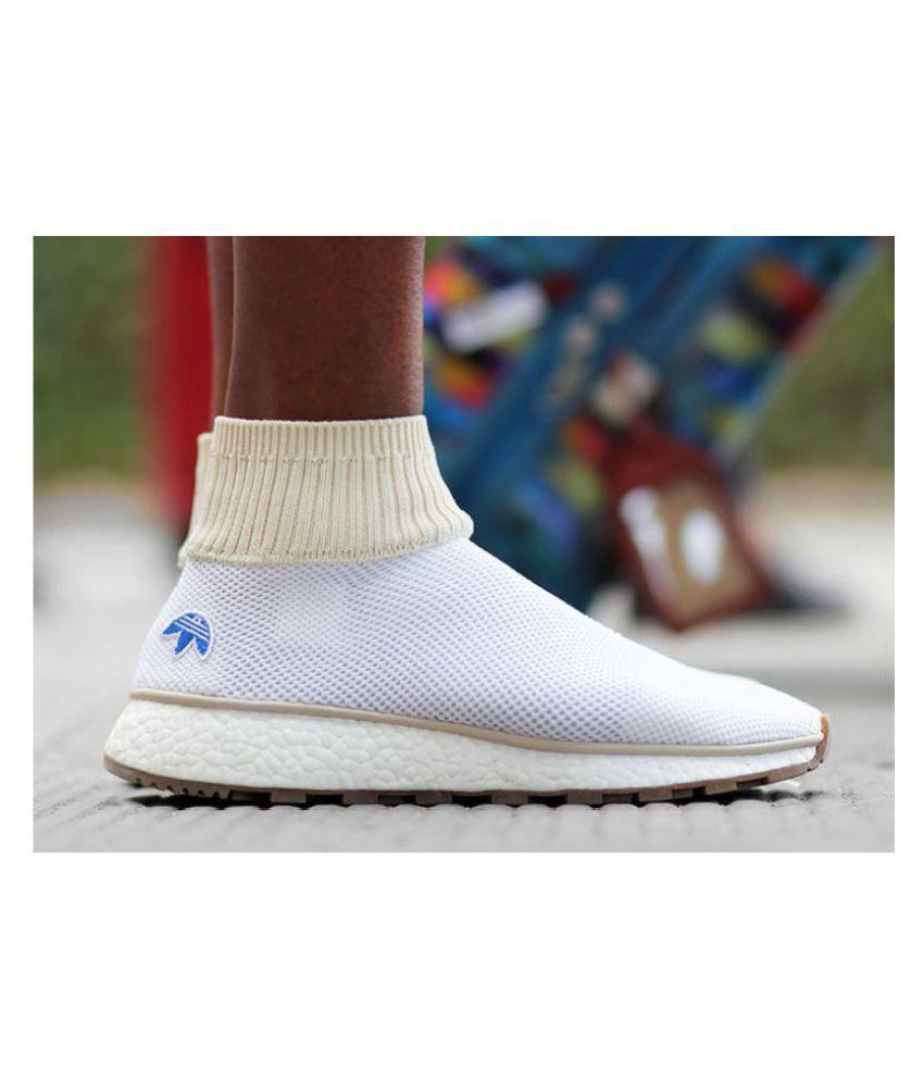 Embajador manipular cortar ADIDAS AW RUN CLEAN X ALEXANDER WANG White Running Shoes - Buy ADIDAS AW  RUN CLEAN X ALEXANDER WANG White Running Shoes Online at Best Prices in  India on Snapdeal