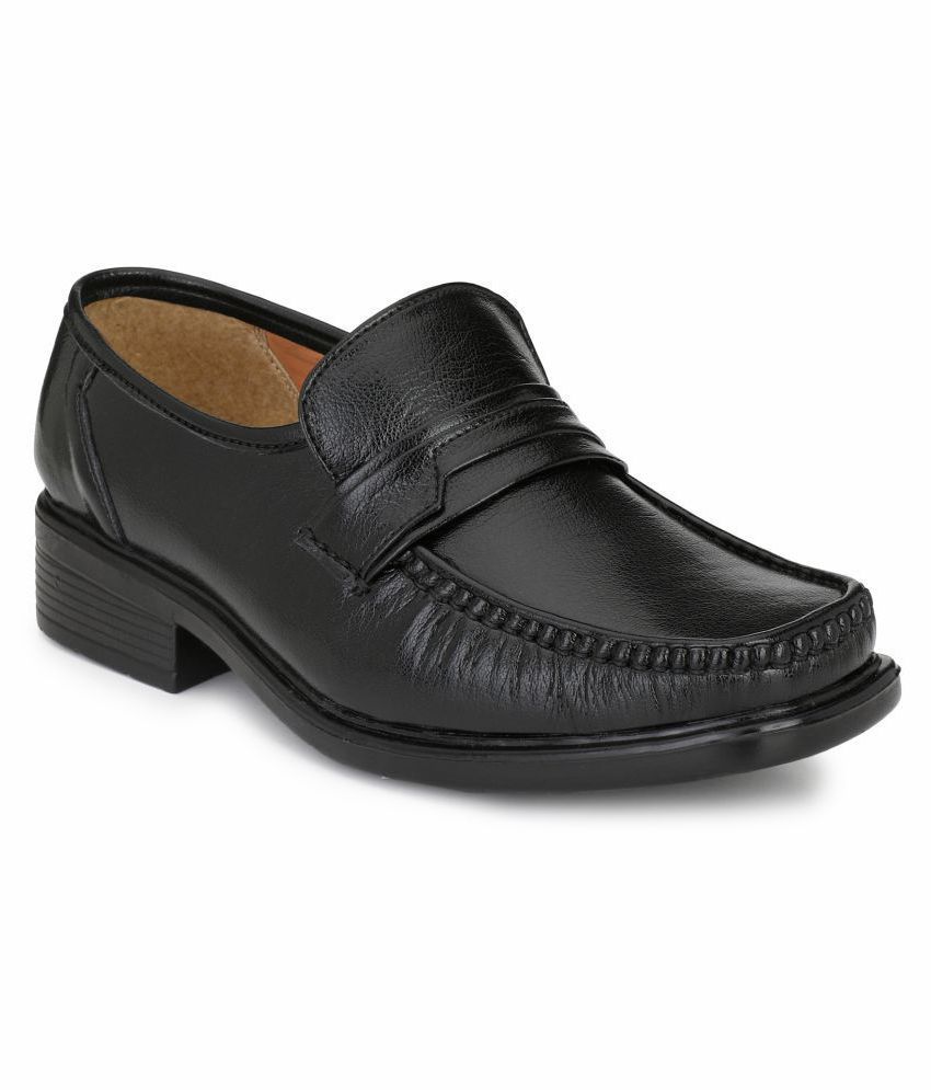     			Fentacia Slip On Non-Leather Black Formal Shoes