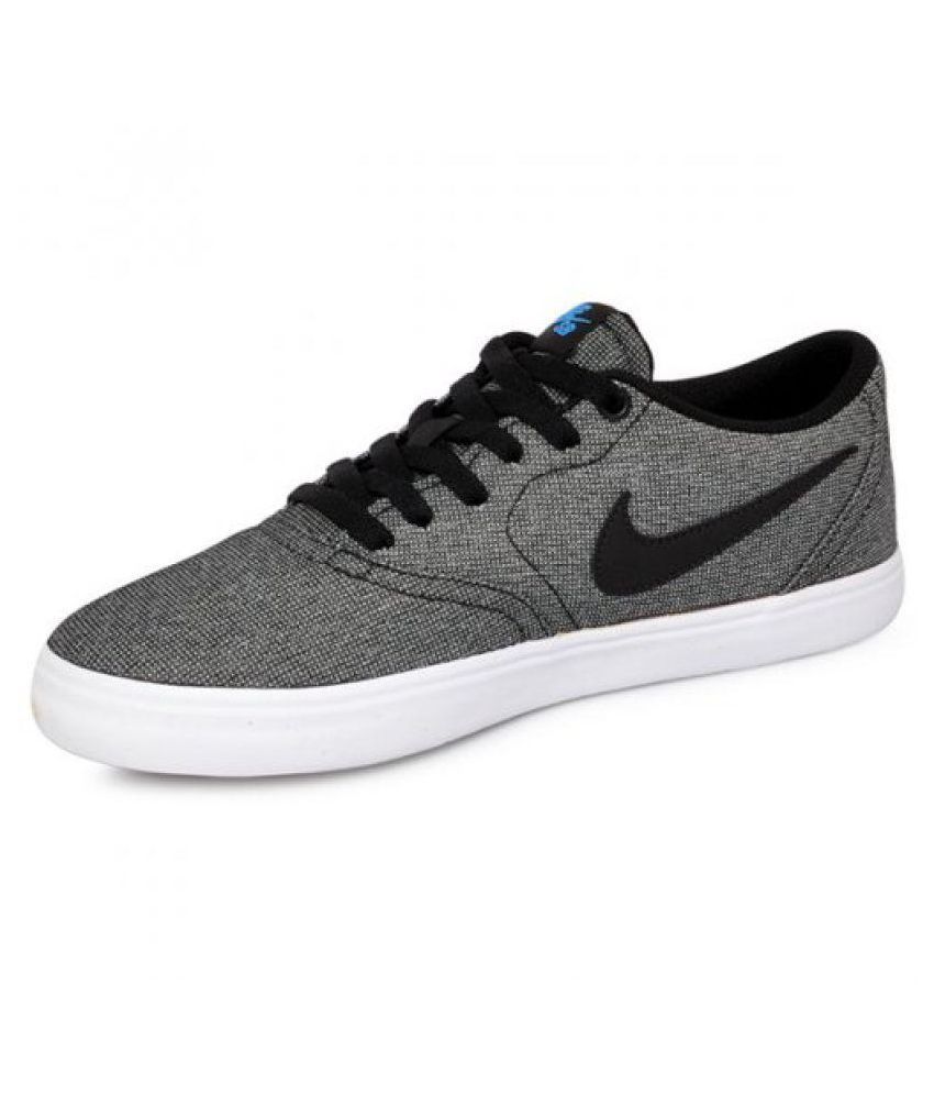 new grey nike shoes