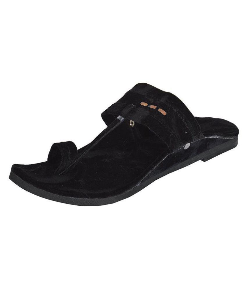 catwalk chappal price