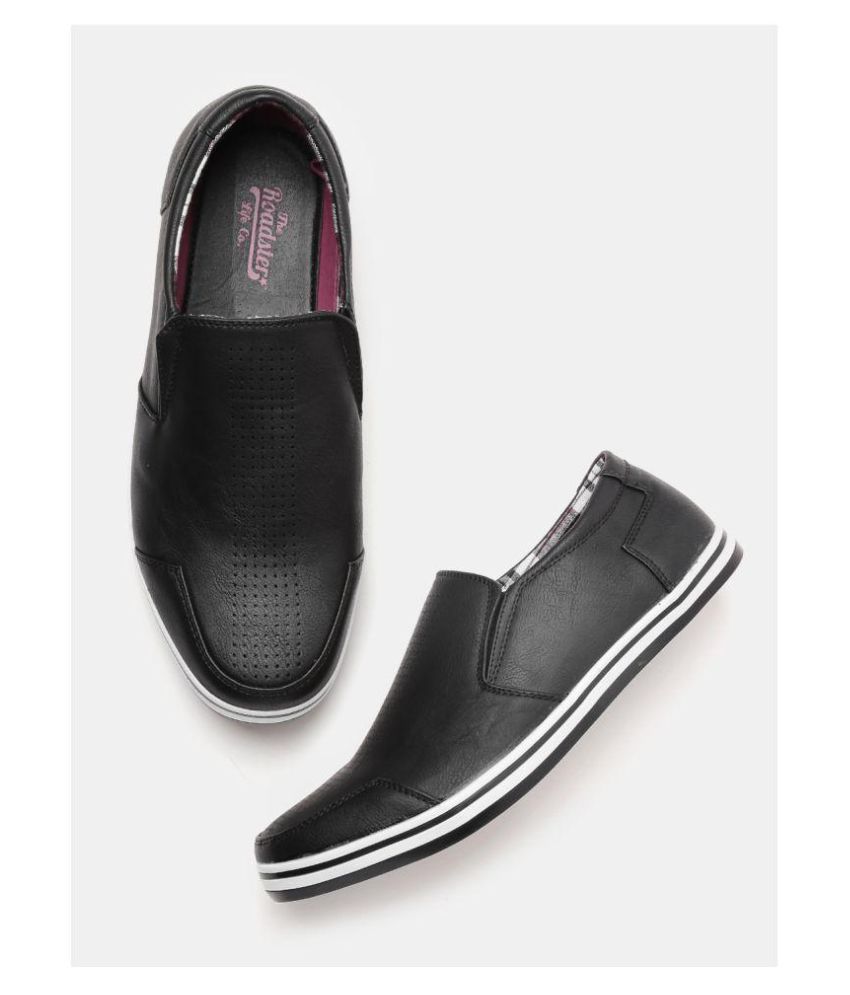 roadster shoes snapdeal