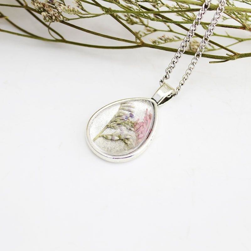 Dried Flower Pendant Necklace Natural Preserved Pressed At Best S In India On Snapdeal - Real Flower Pendant India