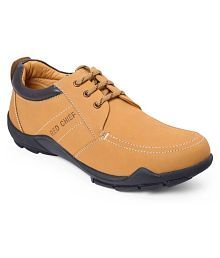 red chief sports shoes price