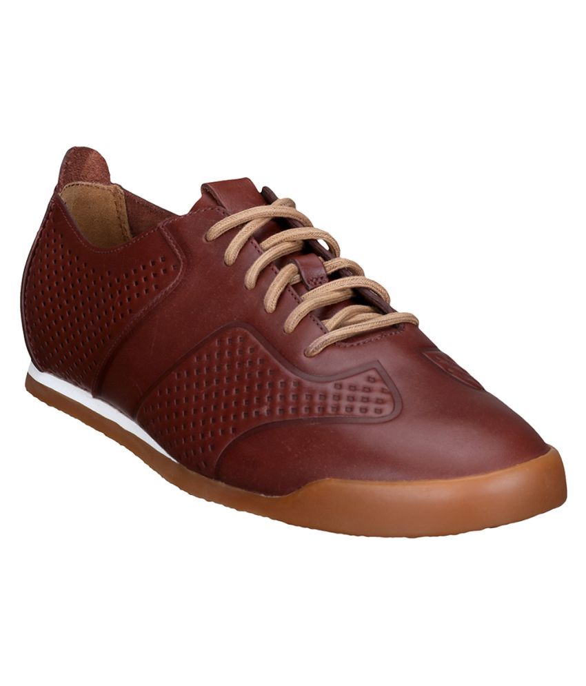 clarks sneakers brown