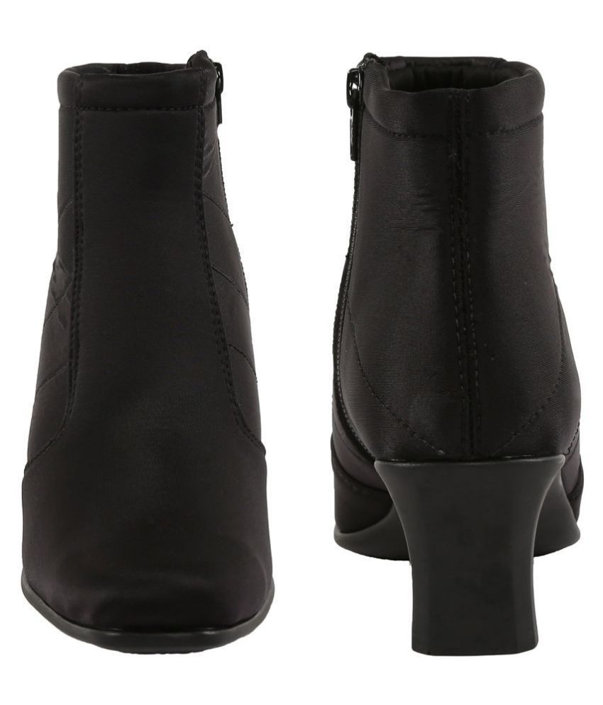 black ankle length shoes