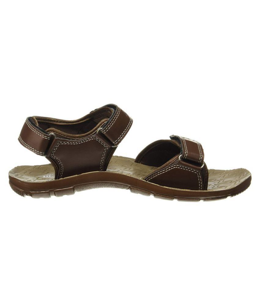 bata floaters for men