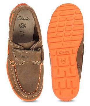 clarks boys boat shoes