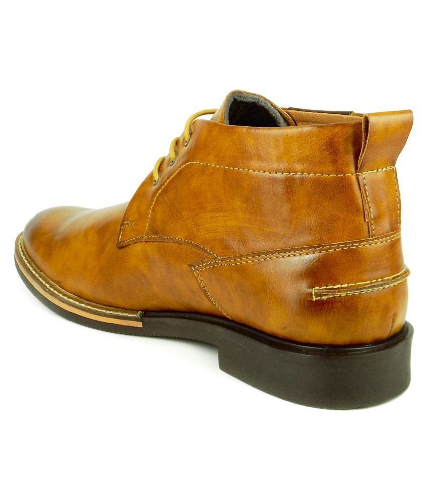 tan chukka