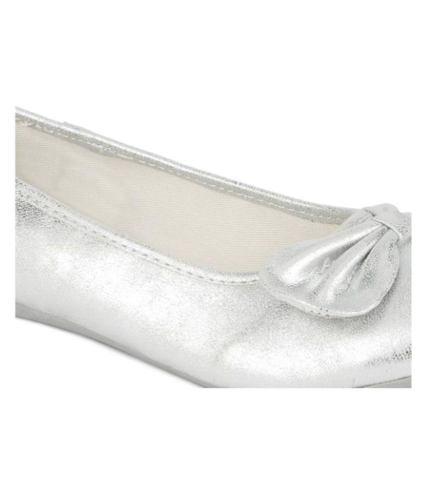 slip on ballerinas
