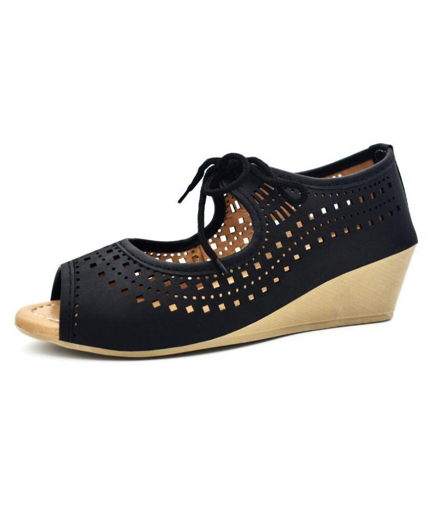 short black wedge heels