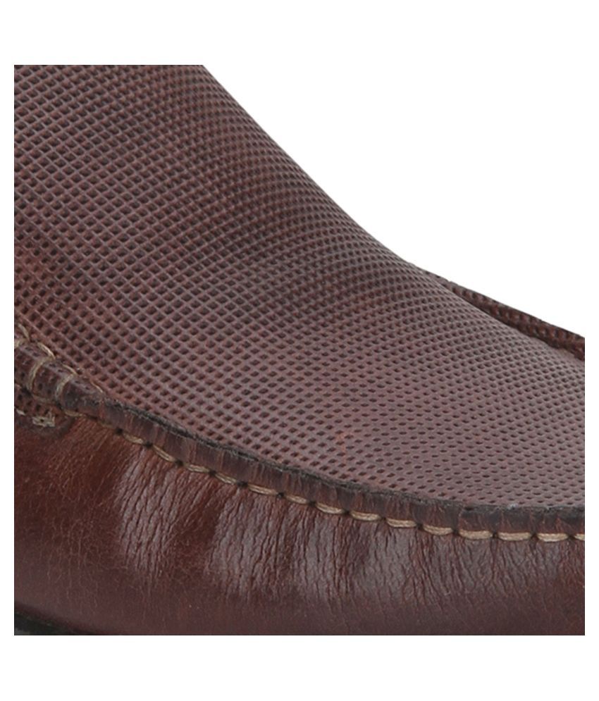 red tape brown loafers online