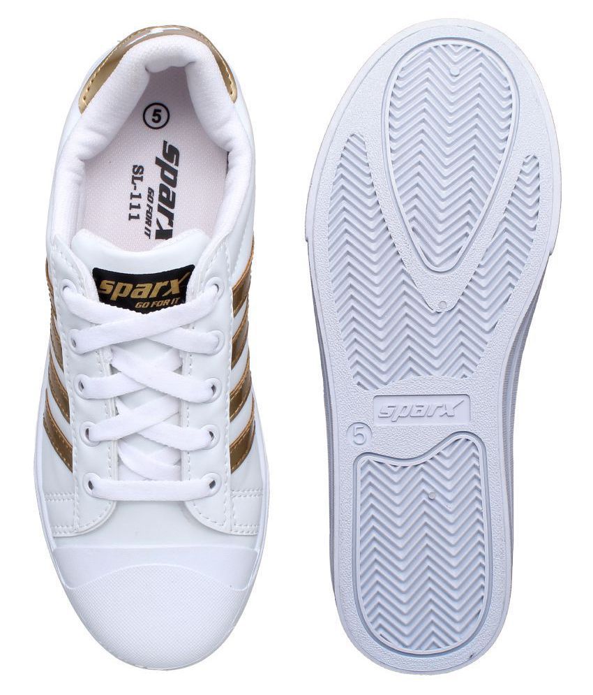 sparx white casual shoes