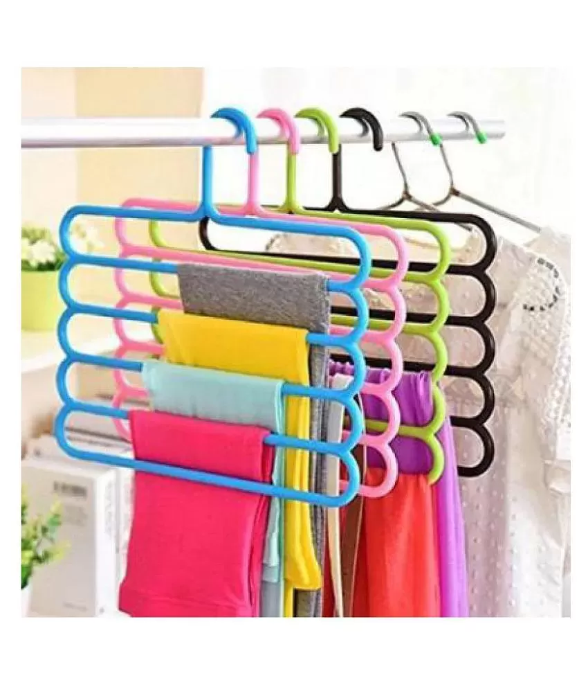 High-Quality Top Clothes Wire Hangers with Wooden Bottom Bar and Chrome  Plated Clips Made of Iron/Aluminum/Steel in Black/White Finish for  Coats/Shirts/Trousers - China Metal Hangers and Clothes Hangers price |  Made-in-China.com